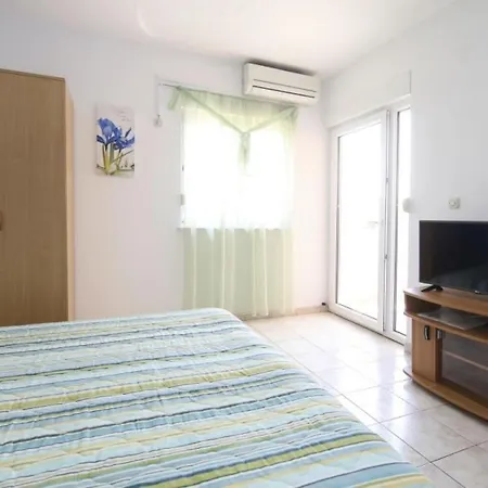 Studio In Rogoznica With Balcony, Air Conditioning, Wi-fi * Rogoznica (Sibenik-Knin)